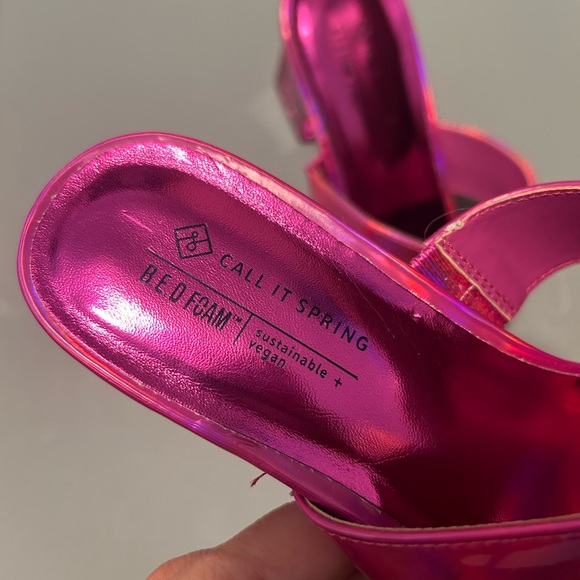 New - without tags. Call it Spring Kelena Sandal. Hot shimmer pink - Picture 4 of 6